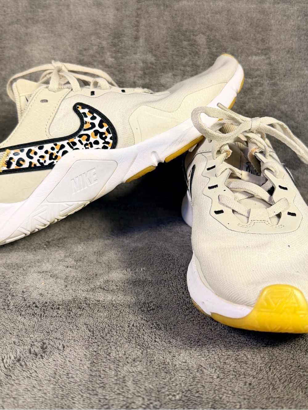Nike Low-Top Sneakers with Leopard womens size 8